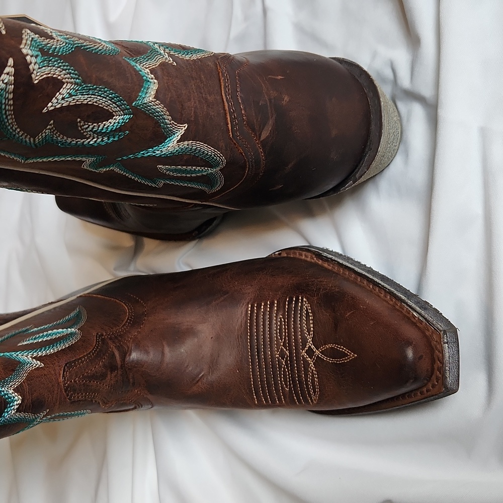 Cowboy boots - Picture 2 of 5